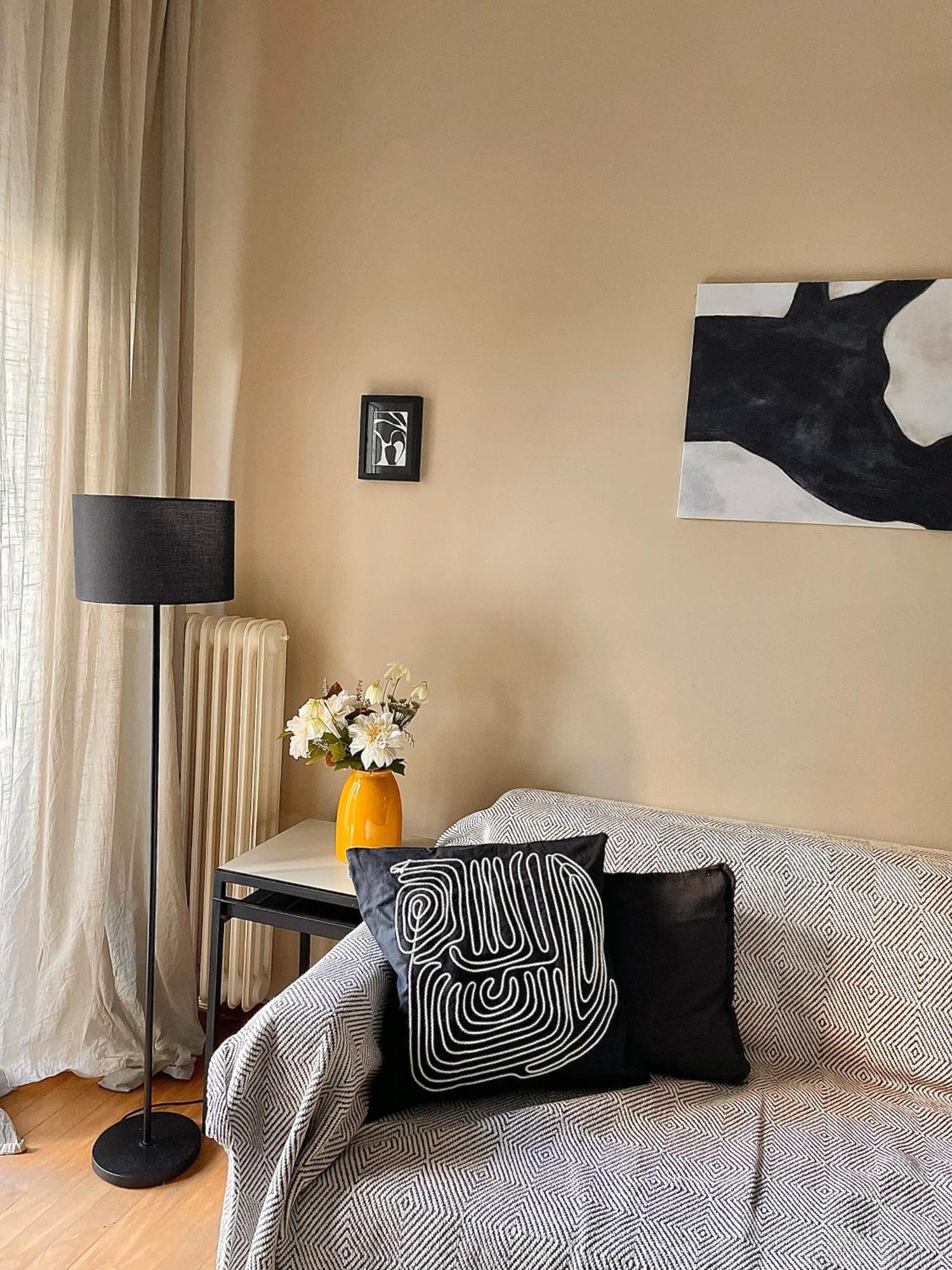 Comfy And Spacious Two Bedroom Apartment With Balcony Atena Exterior foto